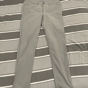 Lululemon ABC Slim 32x34 Seal Grey